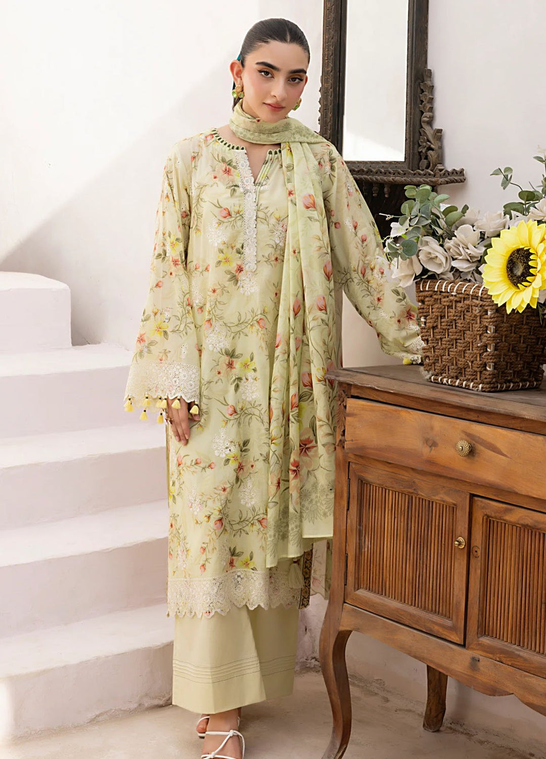 Lakhany Embroidered Lawn Suits Unstitched 3 Piece LSM25ES LG-AR-0159 - Summer Collection
