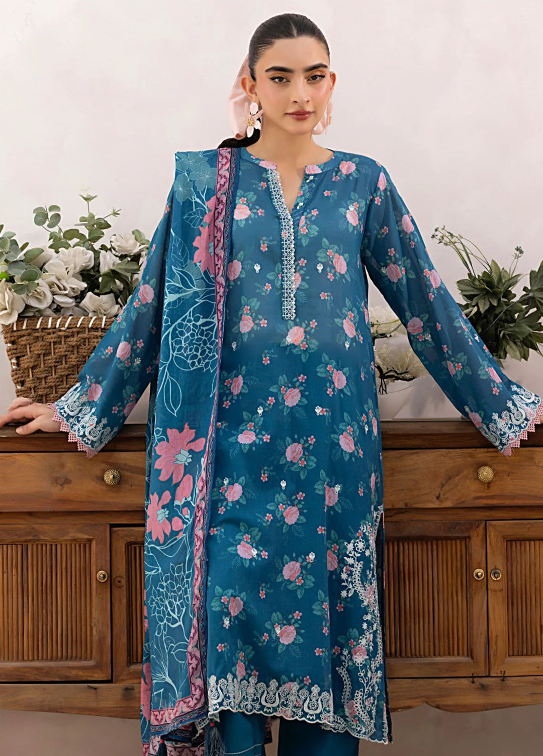 Lakhany Embroidered Lawn Suits Unstitched 3 Piece LSM25ES LG-AR-0160 - Summer Collection