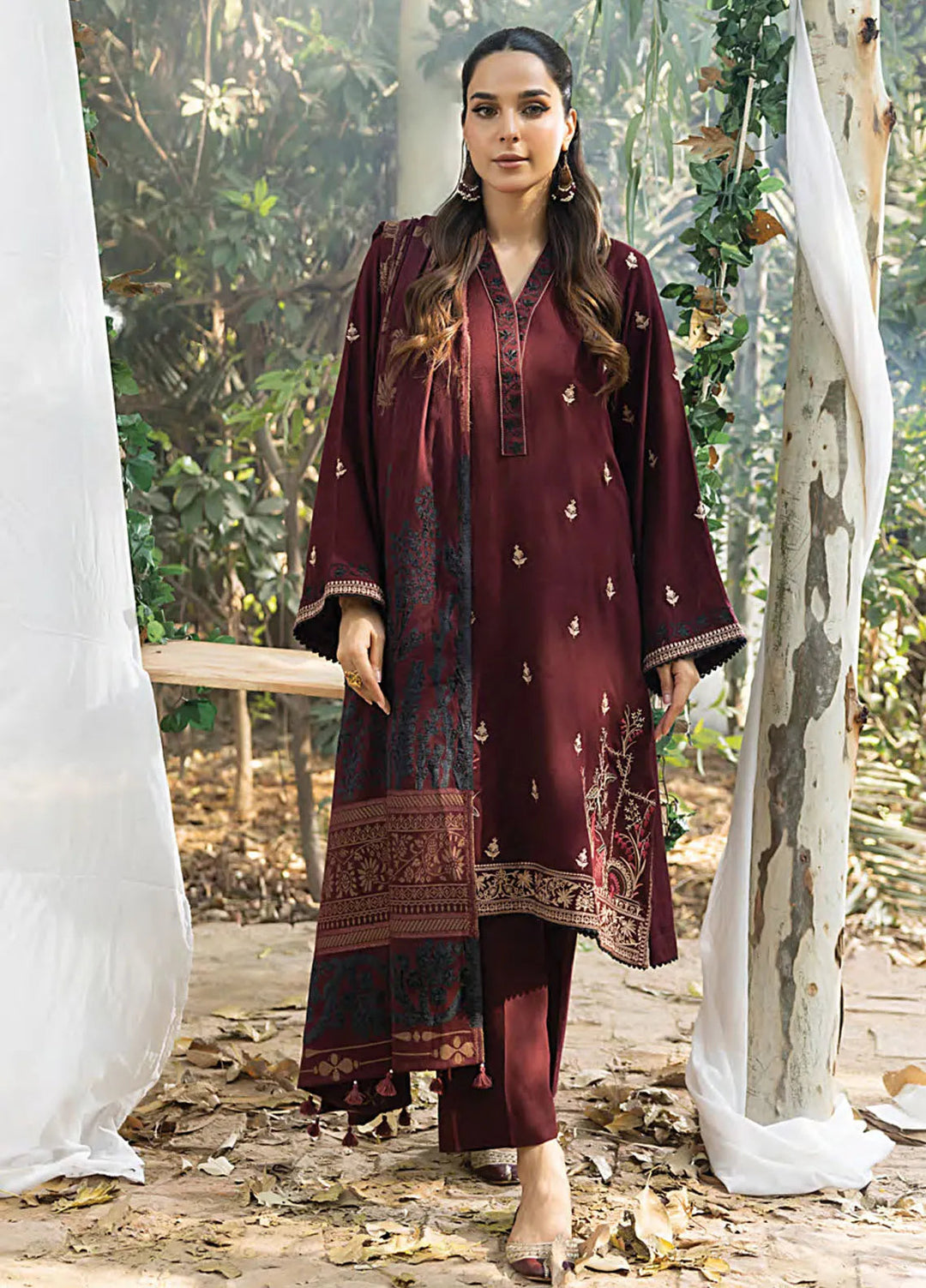 Lakhany Embroidered Slub Peach Suit Unstitched 3 Piece LSM24WS LG-IZ-0234 - Winter Collection