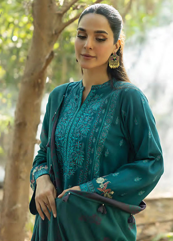 Lakhany Embroidered Slub Peach Suit Unstitched 3 Piece LSM24WS LG-RL-0084 - Winter Collection