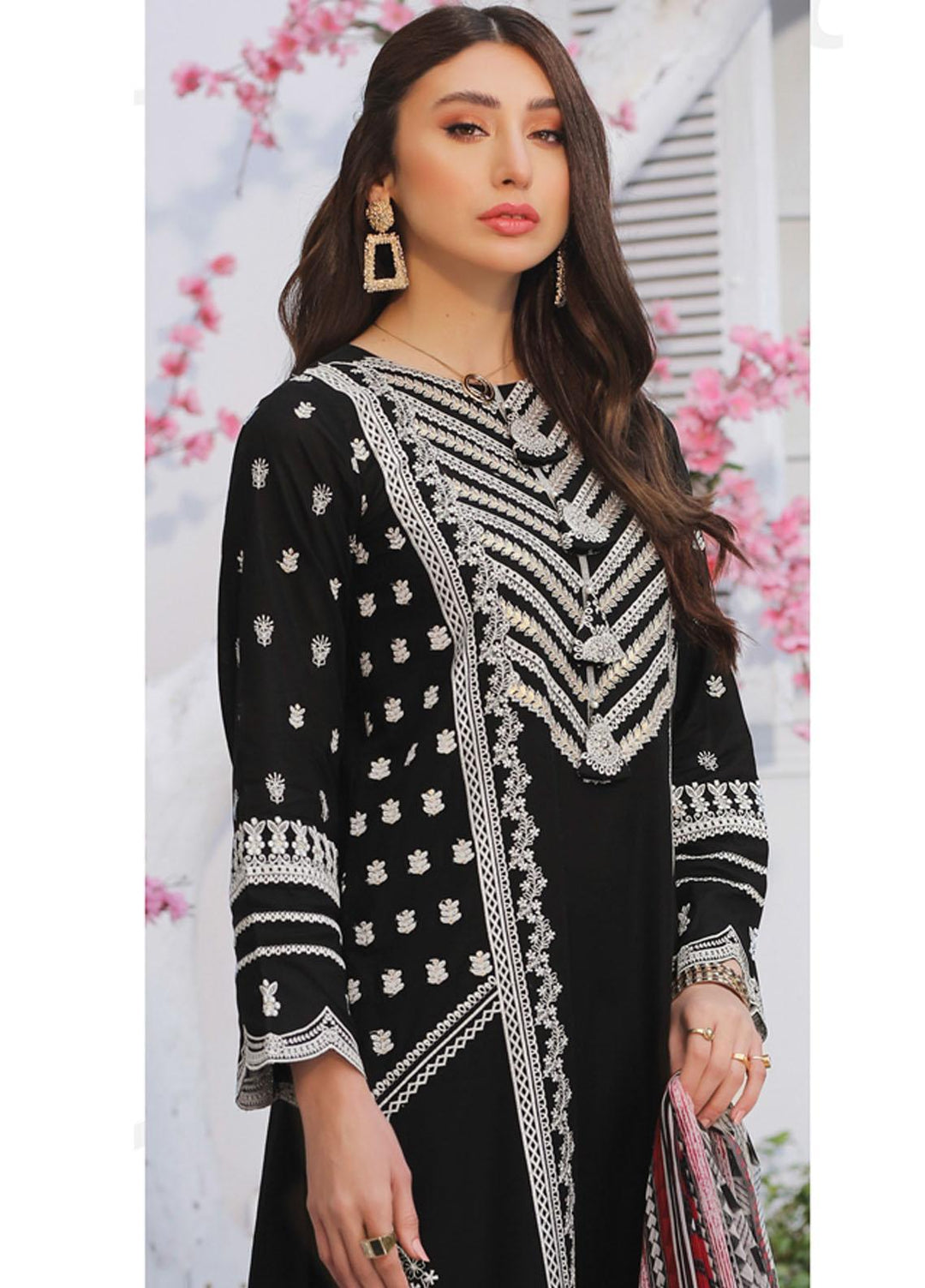 Lakhany Embroidered Lawn Suits Unstitched 3 Piece LSM22S EC-2223 - Spring / Summer Collection