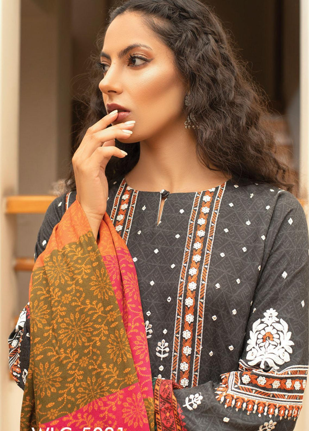 Lakhany Embroidered Linen Suits Unstitched 3 Piece LSM21W WLC-5031 - Winter Collection