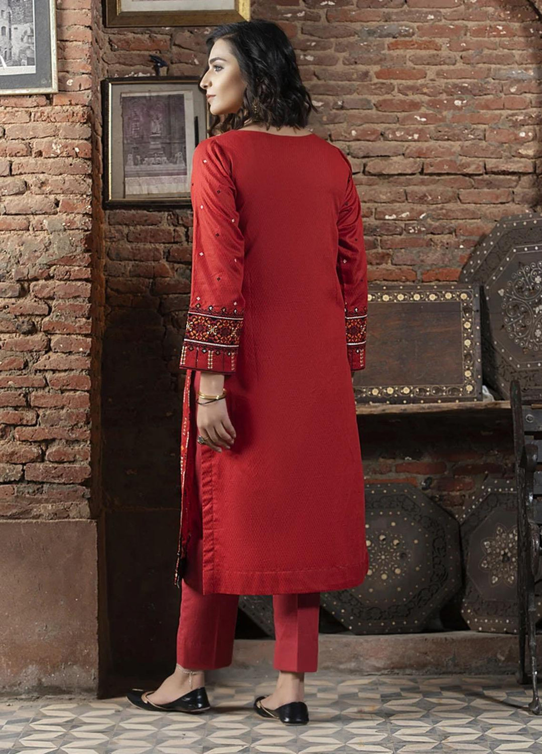 Komal By Lakhany Embroidered Lawn Suits Unstitched 2 Piece LSM21KE EC-2184 - Summer Collection