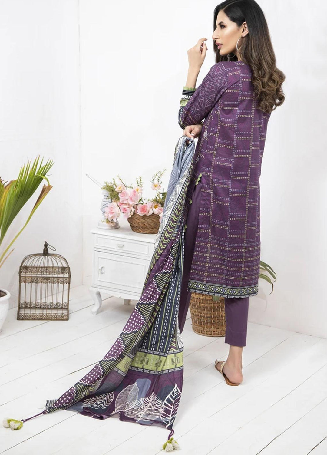 Komal By Lakhany Embroidered Lawn Suits Unstitched 3 Piece LSM21KE MSC-2046 - Summer Collection