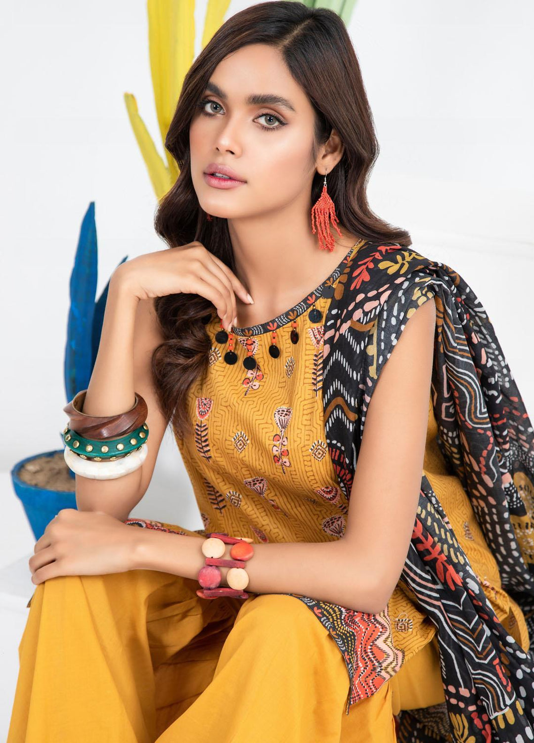 Lakhany Printed Lawn Suits Unstitched 3 Piece LSM21KP KPL-2023-A - Summer Collection