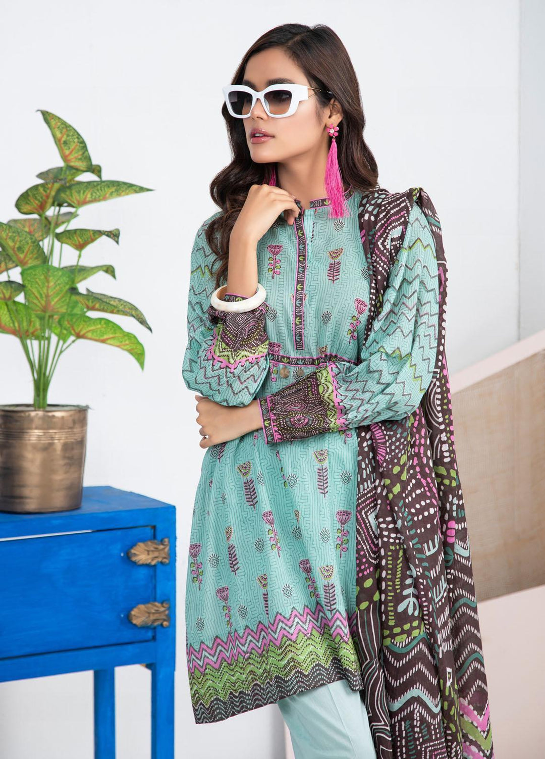 Lakhany Printed Lawn Suits Unstitched 3 Piece LSM21KP KPL-2023-B - Summer Collection