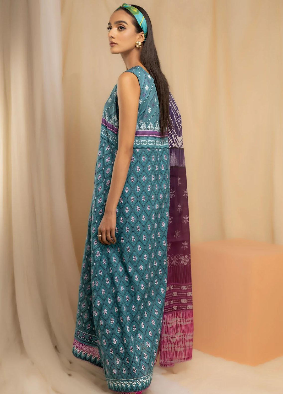 Lakhany Printed Lawn Suits Unstitched 3 Piece LSM23KP KPC-ZH-0031-A - Summer Collection
