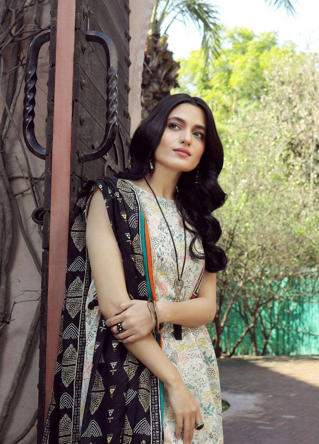 Komal By Lakhany Printed Lawn Suits Unstitched 3 Piece LSM22K KP-2027-B - Summer Collection