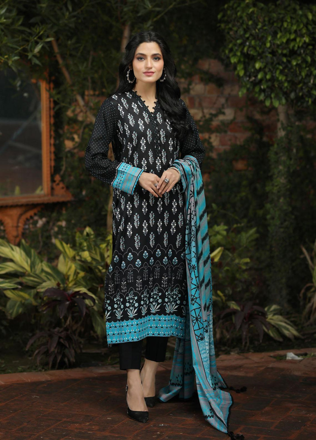 Komal By Lakhany Printed Lawn Suits Unstitched 3 Piece LSM22K KP-2032-A - Summer Collection