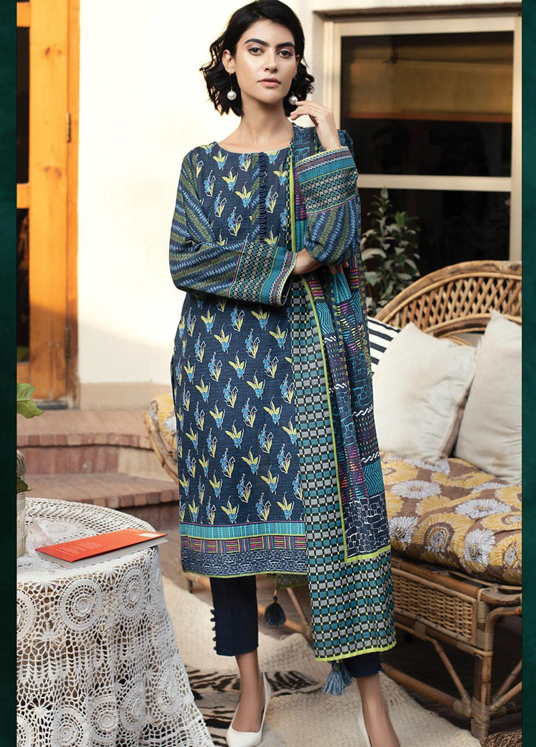 Lakhany Printed Khaddar Suits Unstitched 3 Piece LSM21KK KPW-501 - Winter Collection