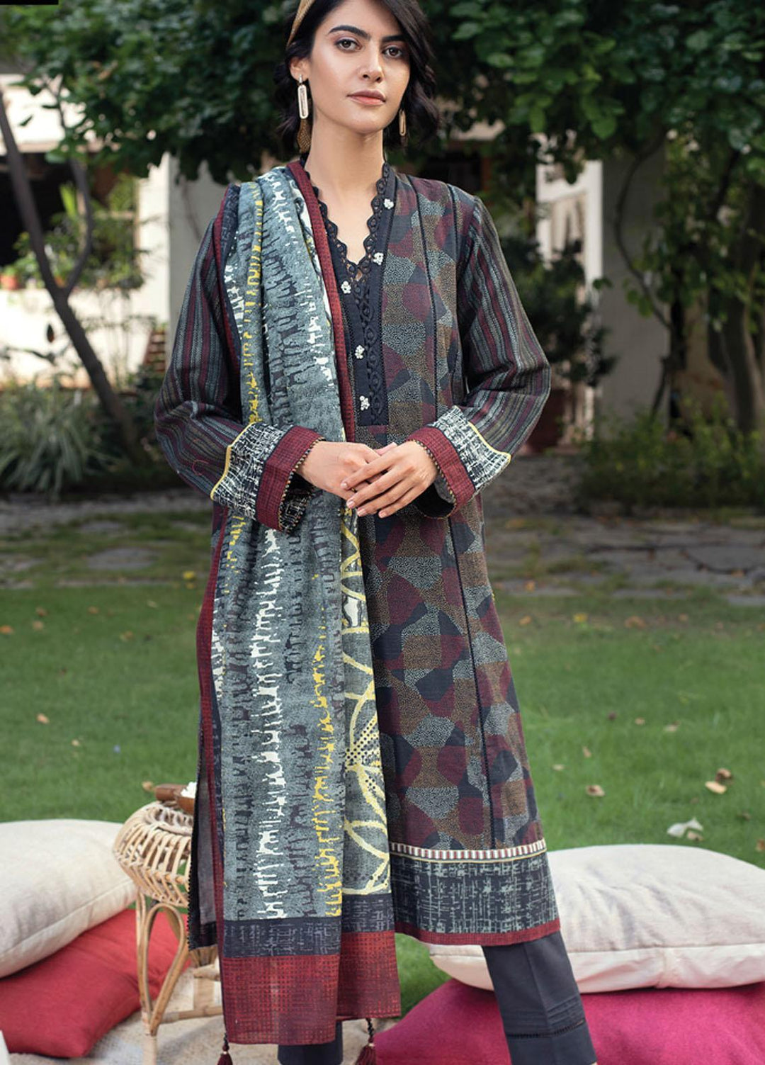 Lakhany Printed Khaddar Suits Unstitched 3 Piece LSM21KK KPW-509 - Winter Collection