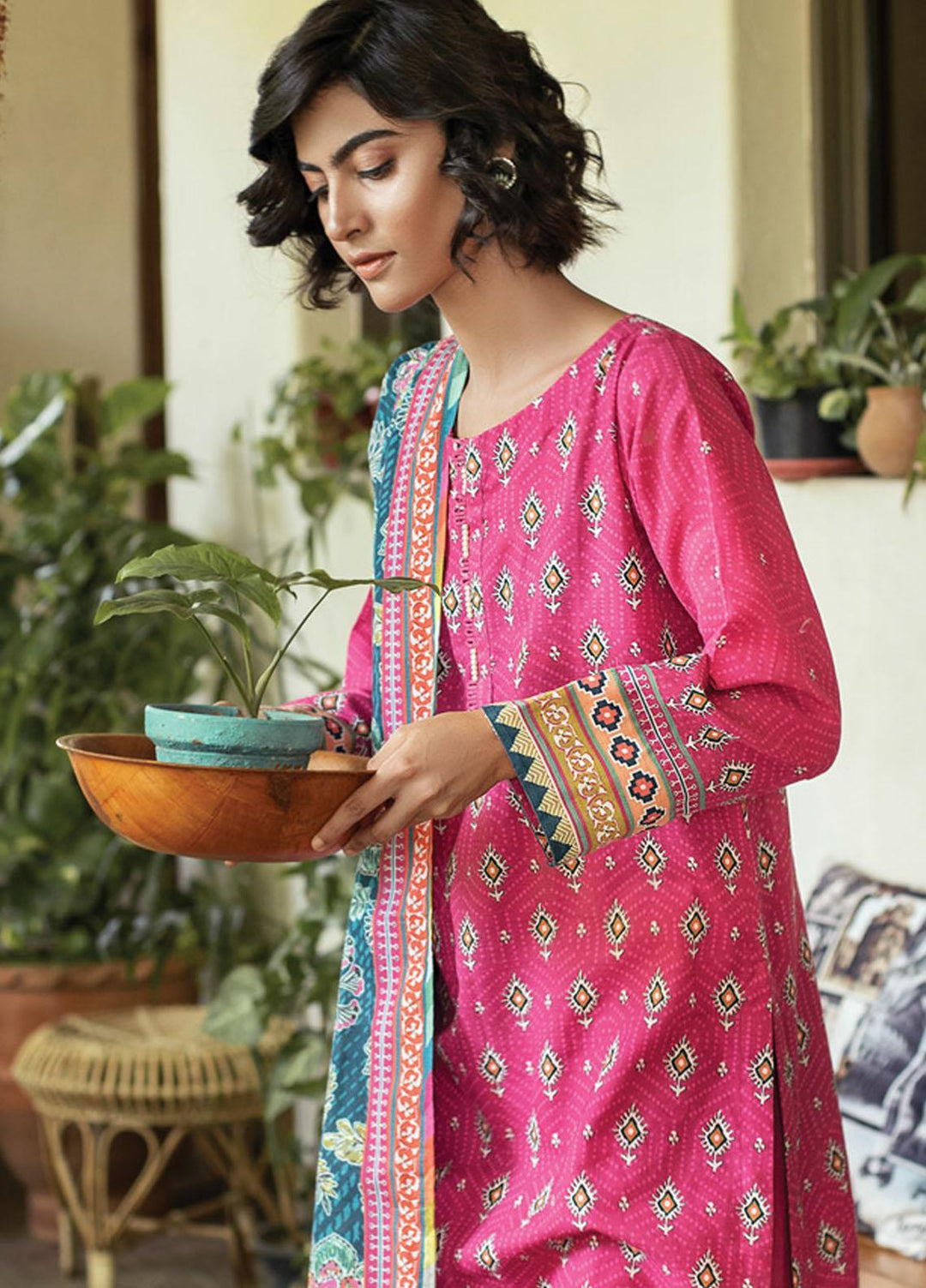 Lakhany Printed Khaddar Suits Unstitched 3 Piece LSM21KK KPW-514 - Winter Collection