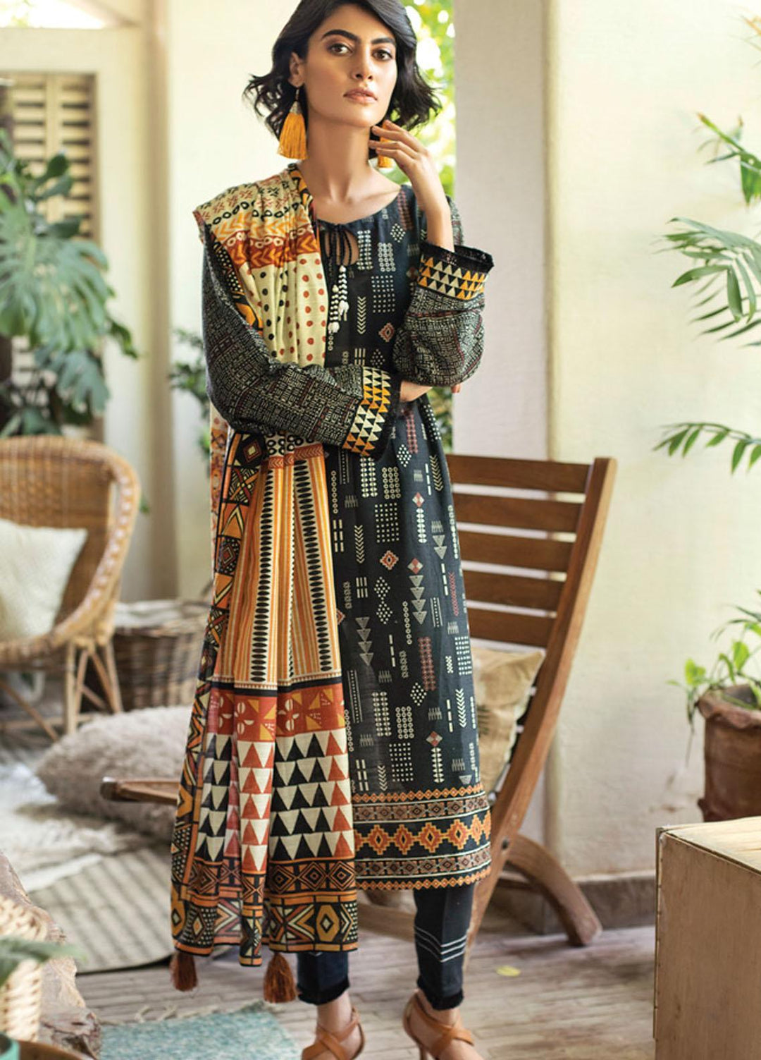 Lakhany Printed Khaddar Suits Unstitched 3 Piece LSM21KK KPW-520 - Winter Collection