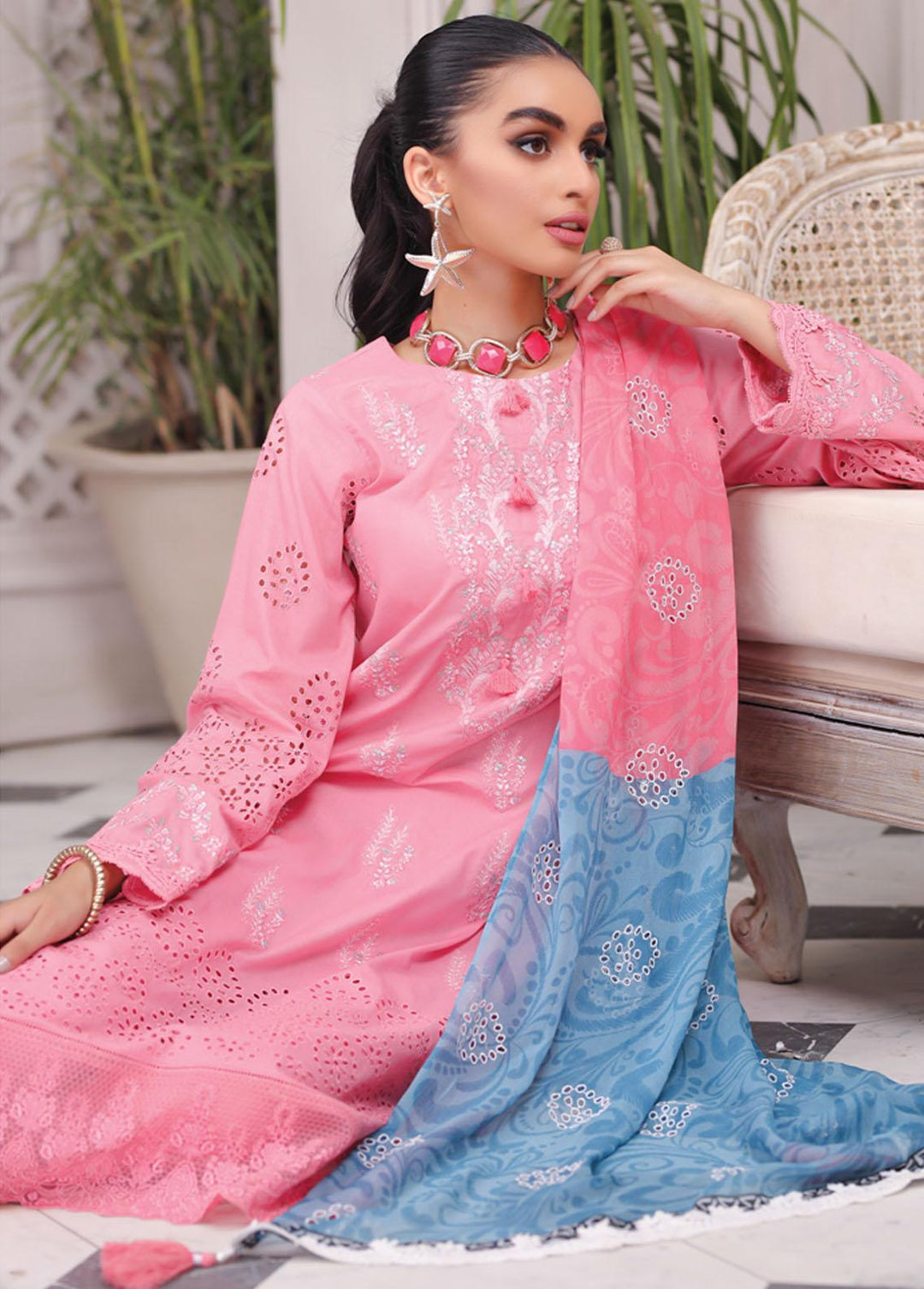 Luckhnowi By Lakhany Embroidered Lawn Suits Unstitched 3 Piece LSM23L CEC-5483 - Premium Collection