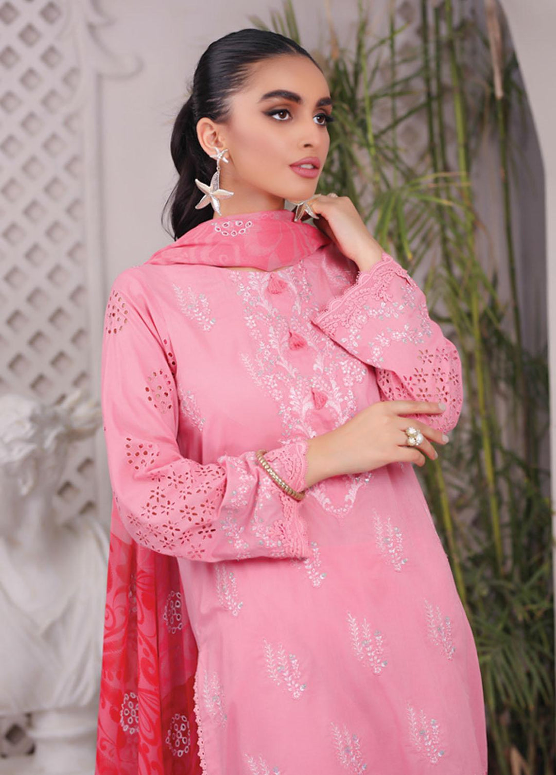 Luckhnowi By Lakhany Embroidered Lawn Suits Unstitched 3 Piece LSM23L CEC-5483 - Premium Collection
