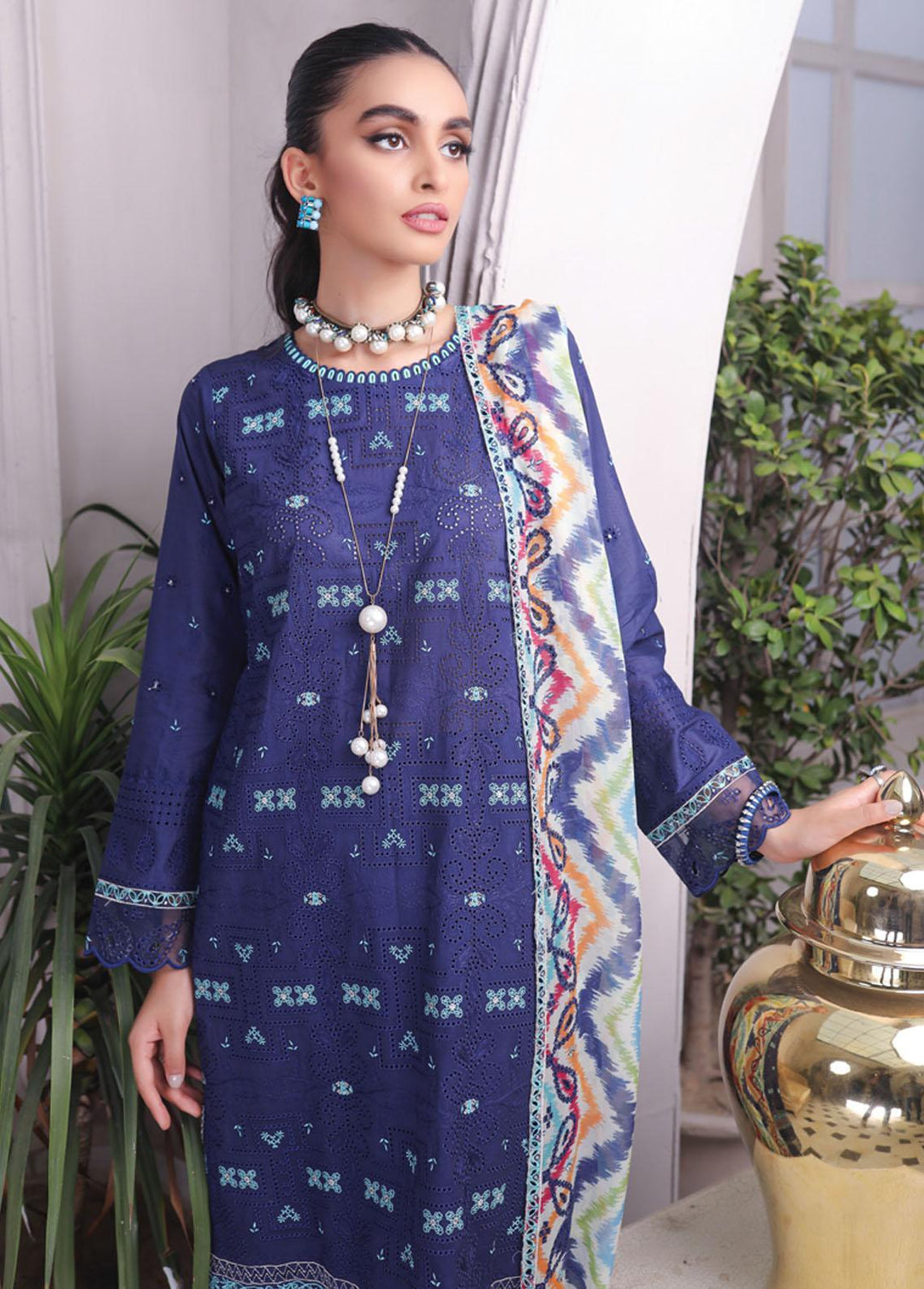 Luckhnowi By Lakhany Embroidered Lawn Suits Unstitched 3 Piece LSM23L CEC-5484 - Premium Collection