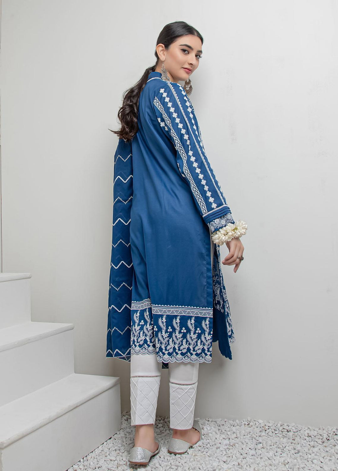 Lakhany Embroidered Lawn Suits Unstitched 3 Piece LSM21LK LEC-8027 - Festive Collection