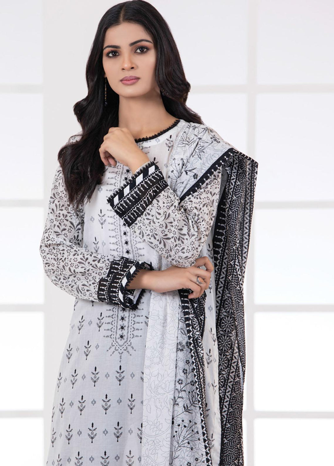 Monochrome By Lakhany Printed Lawn Suits Unstitched 3 Piece LSM22BW MCP-7012 - Black & White Collection