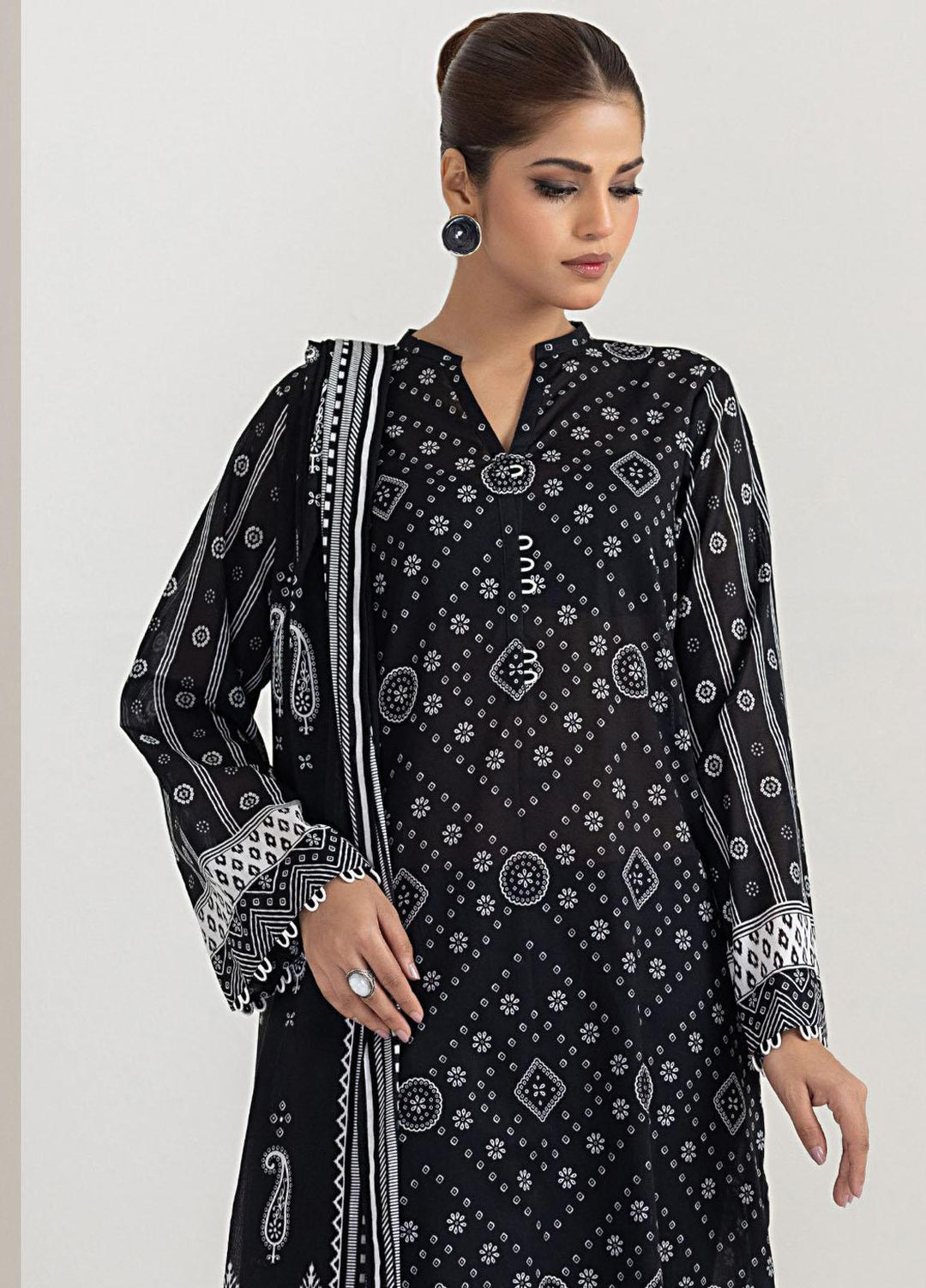 Lakhany Printed Lawn Suits Unstitched 3 Piece LSM23MC LG-AM-0038 - Summer Collection