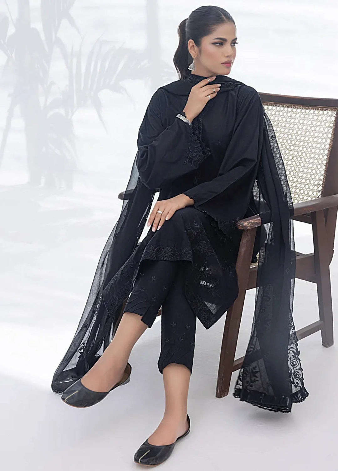 Lakhany Monochrome Embroidered Lawn Suit Unstitched 3 Piece LSM24ML LG-IZ-0202 - Summer Collection