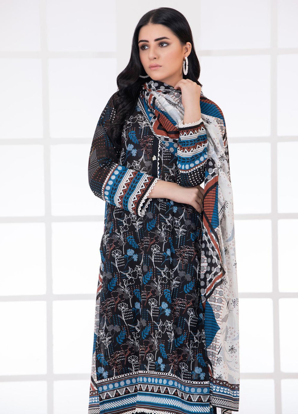 Lakhany Casual Pret  Lawn 3 Piece Suit LSM-2781