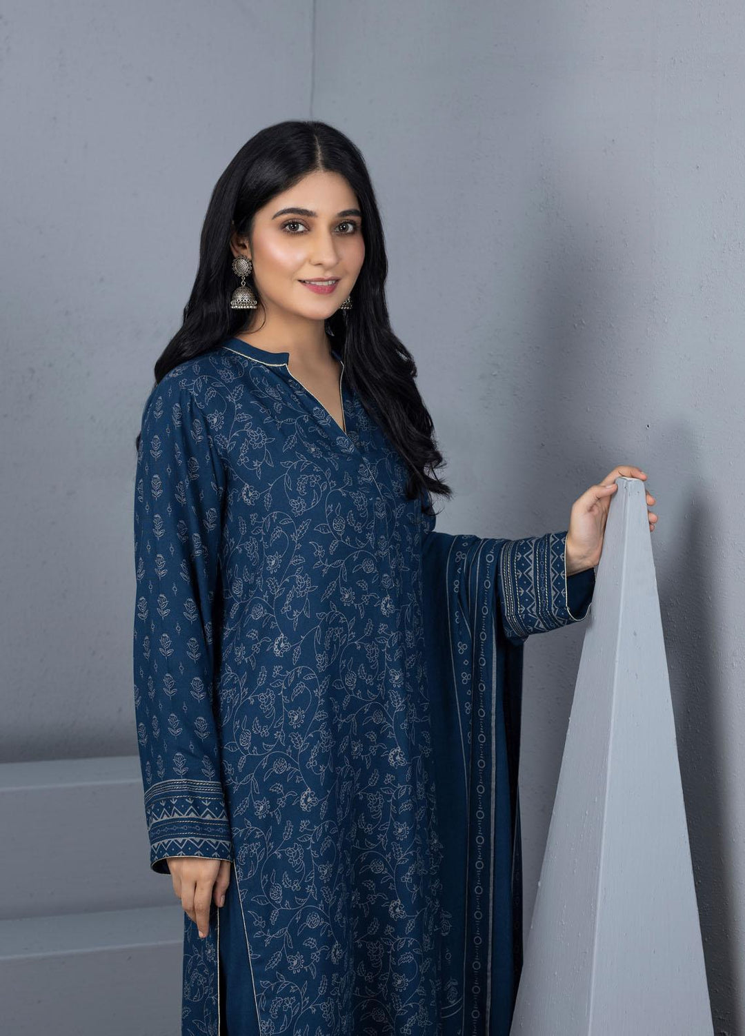 Lakhany Printed Pashmina Suits Unstitched 3 Piece LSM21PSH PPC-303-B - Winter Collection