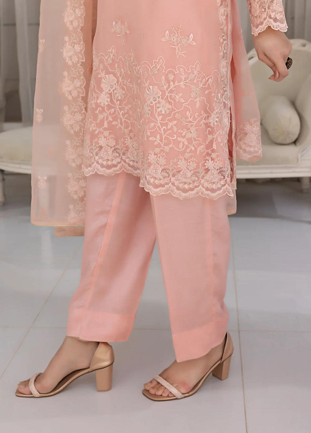 Lakhany Pret Embroidered Organza 3 Piece Suit LG-IZ-0314