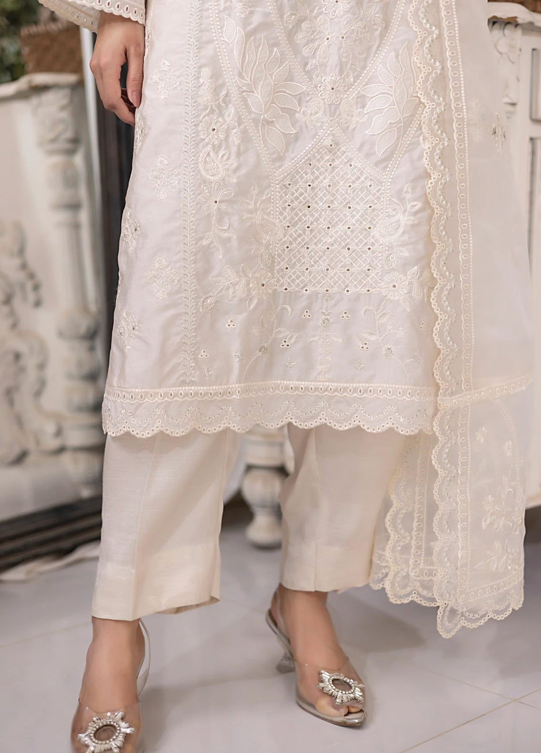 Lakhany Pret Embroidered Sheesha Silk 3 Piece Suit LG-IZ-0364