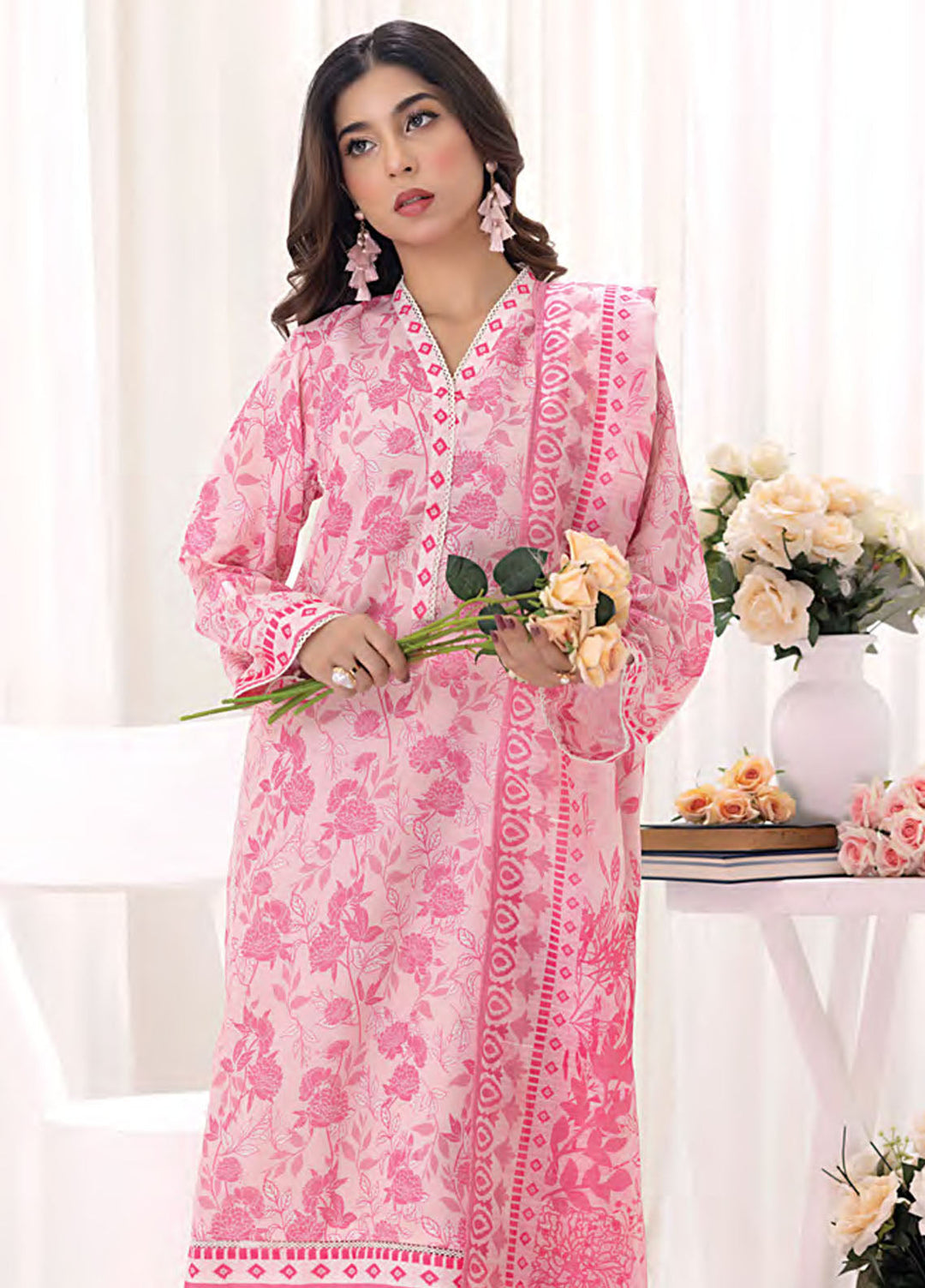 Lakhany Printed Bana dora Suits Unstitched 3 Piece LSM25MP MP-0103 - Summer Collection