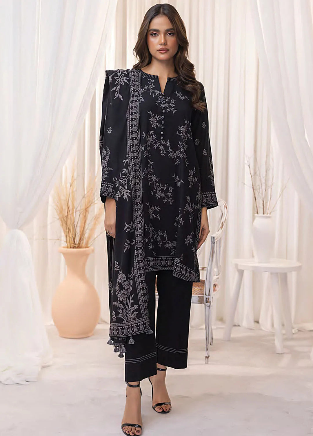 Lakhany Printed Wool Suit Unstitched 3 Piece LSM24CW LG-IZ-0269-C - Winter Collection