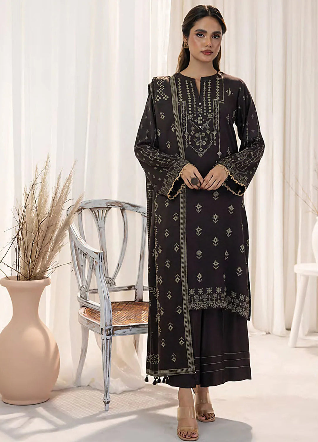 Lakhany Printed Wool Suit Unstitched 3 Piece LSM24CW LG-RL-0127-B - Winter Collection