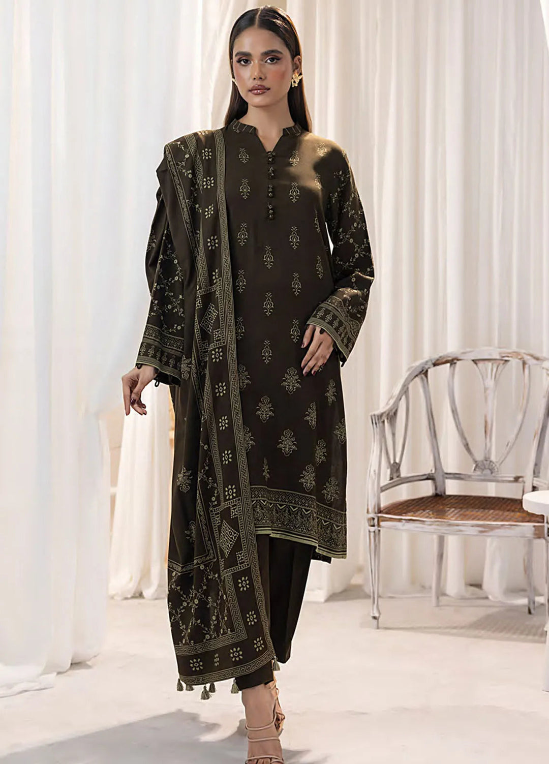 Lakhany Printed Wool Suit Unstitched 3 Piece LSM24CW LG-RL-0128-C - Winter Collection