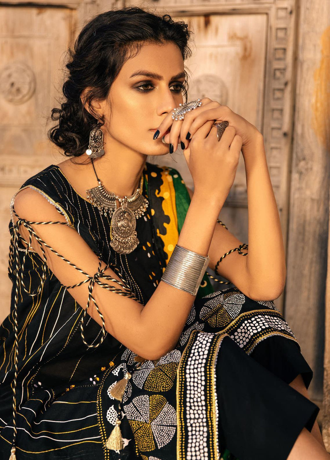 Lakhany Embroidered Lawn Suits Unstitched 3 Piece LSM21S BP-2043 - Summer Collection