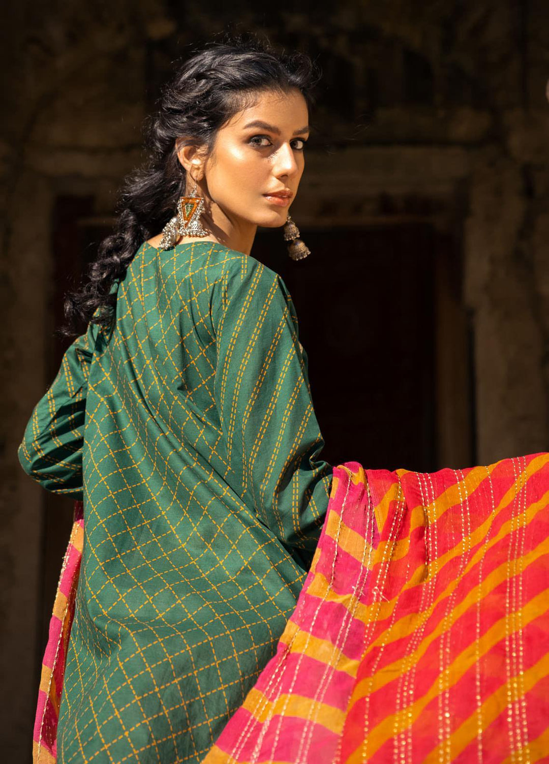 Lakhany Embroidered Jacquard Suits Unstitched 3 Piece LSM21S SG-2104 - Summer Collection