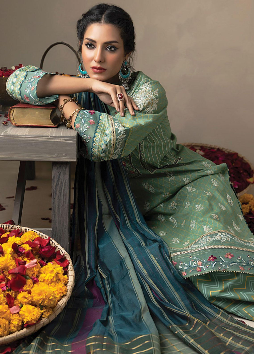 Lakhany Embroidered Lawn Suits Unstitched 3 Piece LSM23SS LG-EA-0345 - Spring / Summer Collection