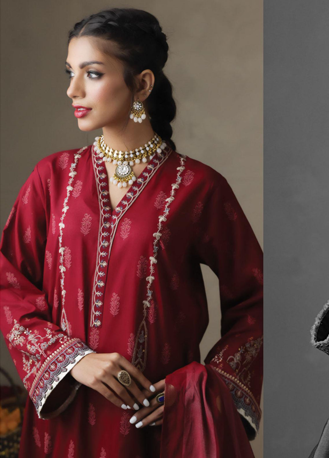 Lakhany Embroidered Lawn Suits Unstitched 3 Piece LSM23SS LG-EA-0436 - Spring / Summer Collection