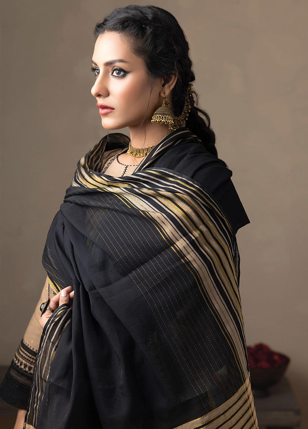 Lakhany Embroidered Lawn Suits Unstitched 3 Piece LSM23SS LG-SR-0101 - Spring / Summer Collection