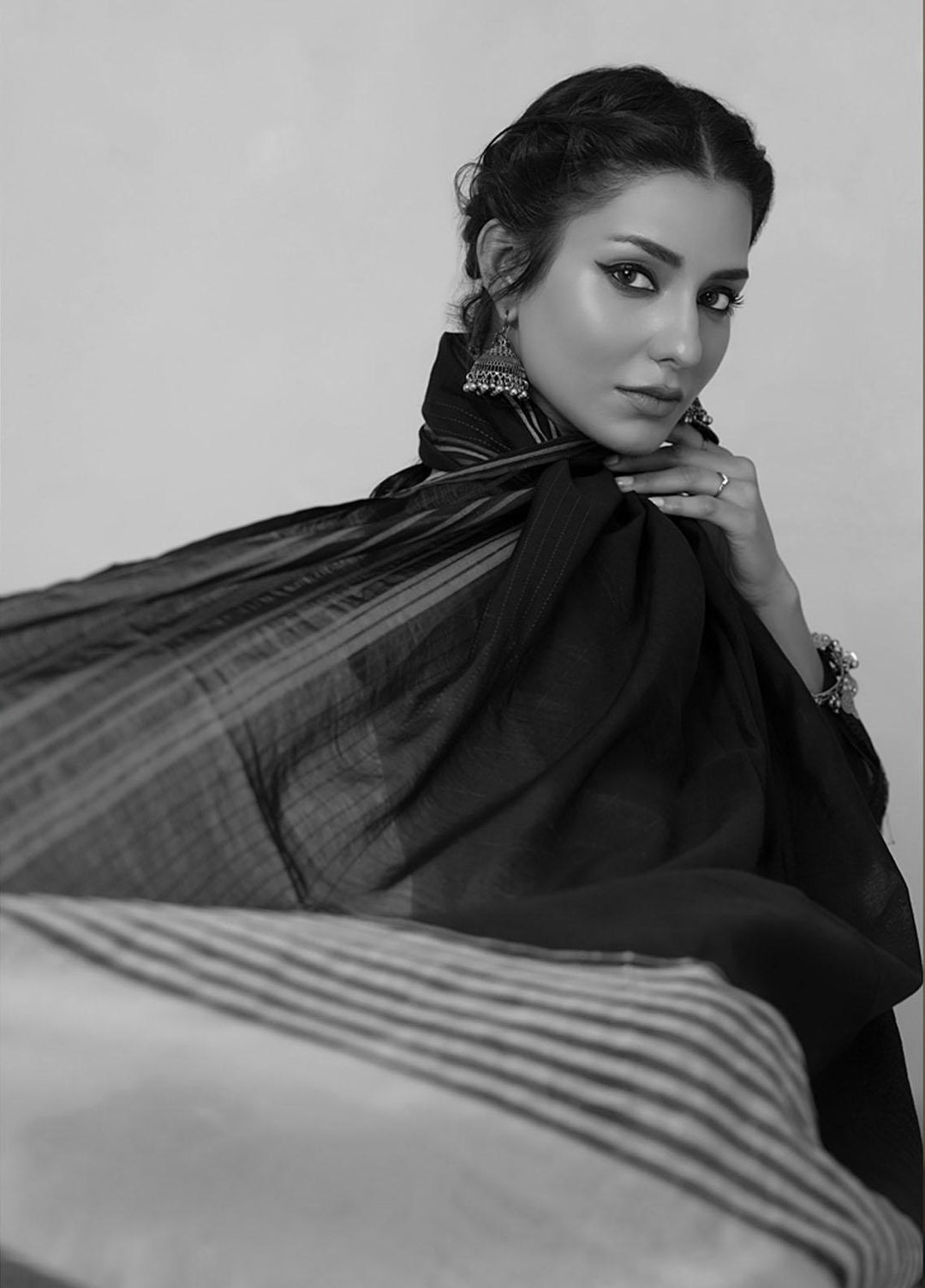 Lakhany Embroidered Lawn Suits Unstitched 3 Piece LSM23SS LG-SR-0101 - Spring / Summer Collection