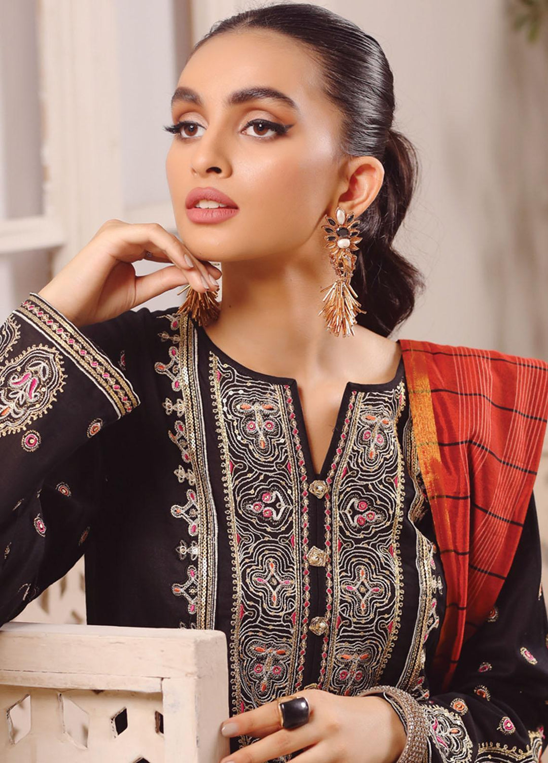 Lakhany Embroidered Dobby Suits Unstitched 3 Piece LSM23SG SG-5023 - Summer Collection