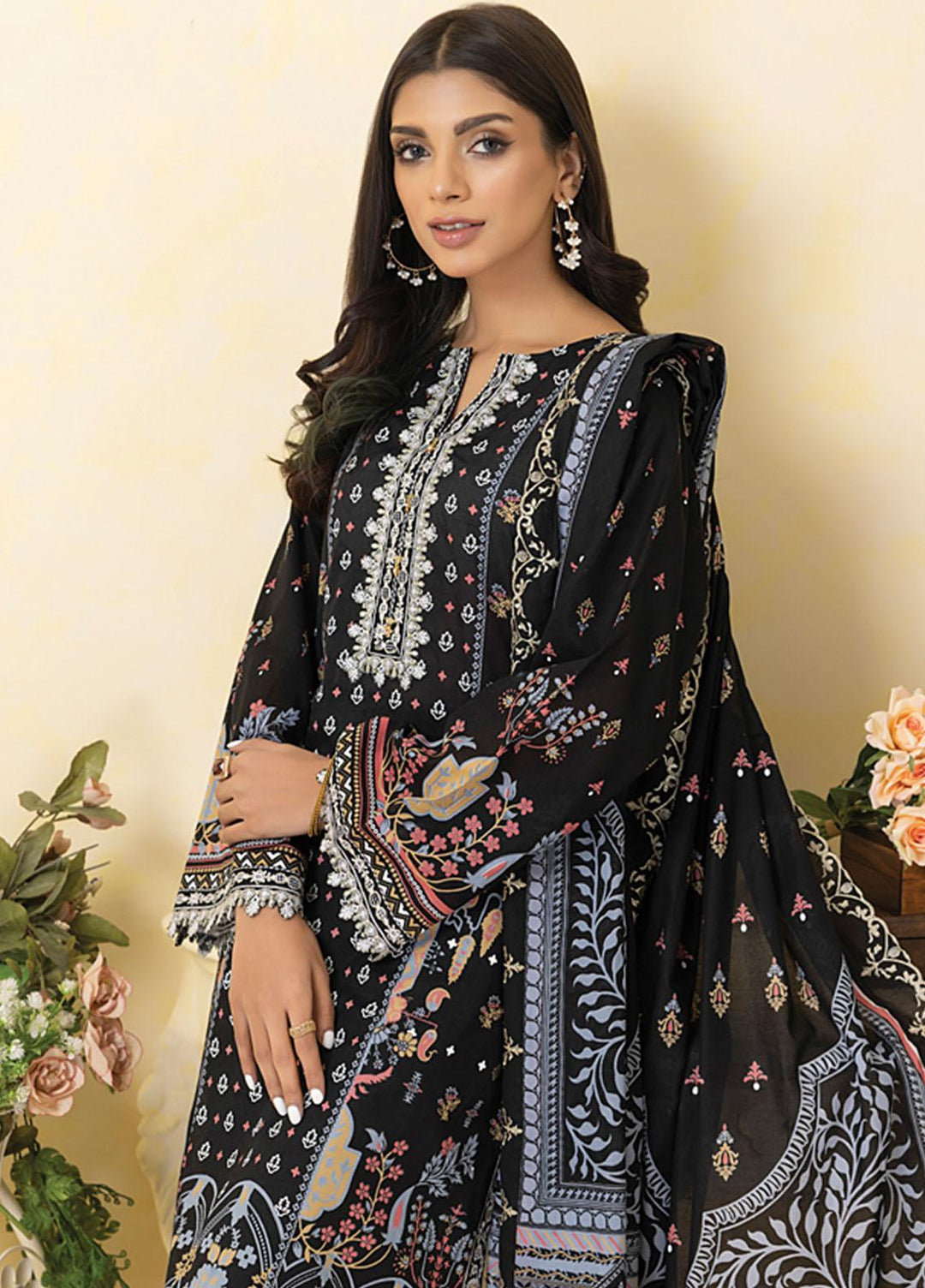 Lakhany Embroidered Lawn Suits Unstitched 3 Piece LSM23SG SED-SS-0009 - Summer Collection