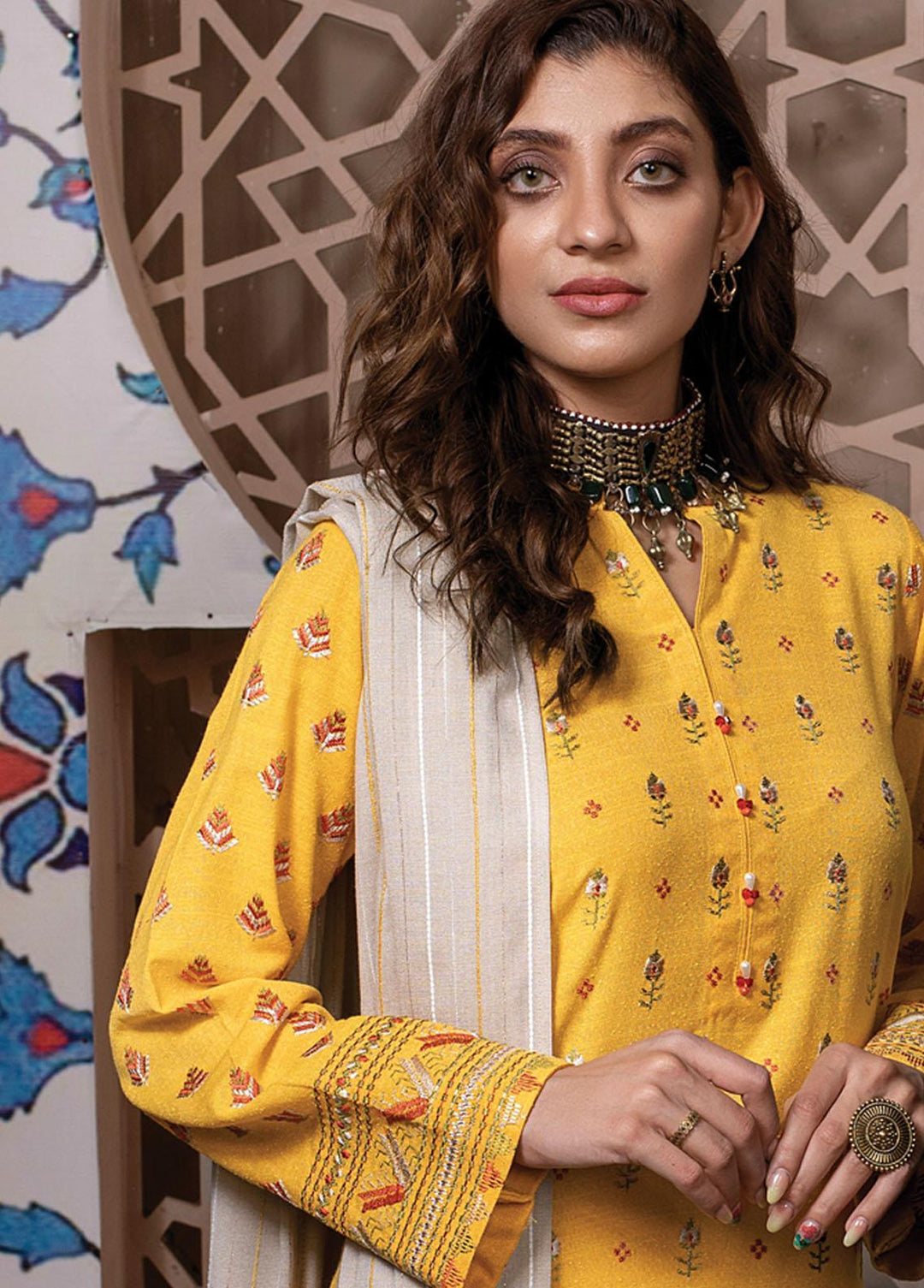 Lakhany Embroidered Slub Suits Unstitched 3 Piece LSM21WS WEC-5032 - Winter Collection