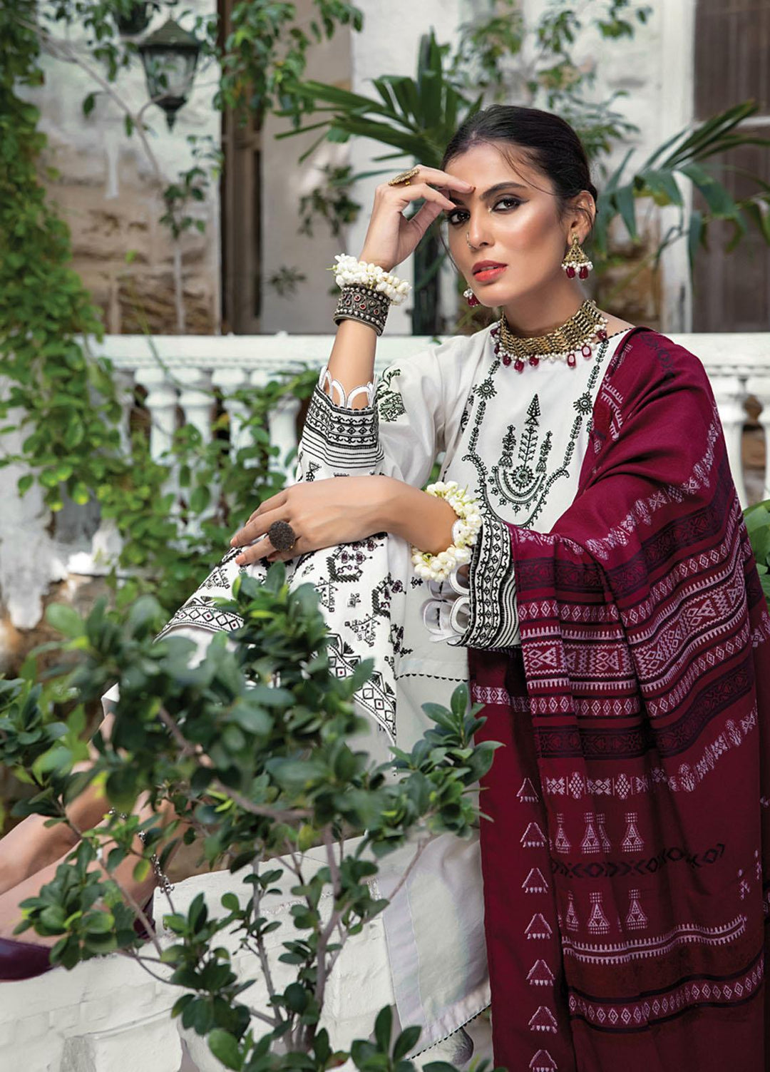 Lakhany Embroidered Slub Suits Unstitched 3 Piece LSM22W WES-EA-0365 - Winter Collection