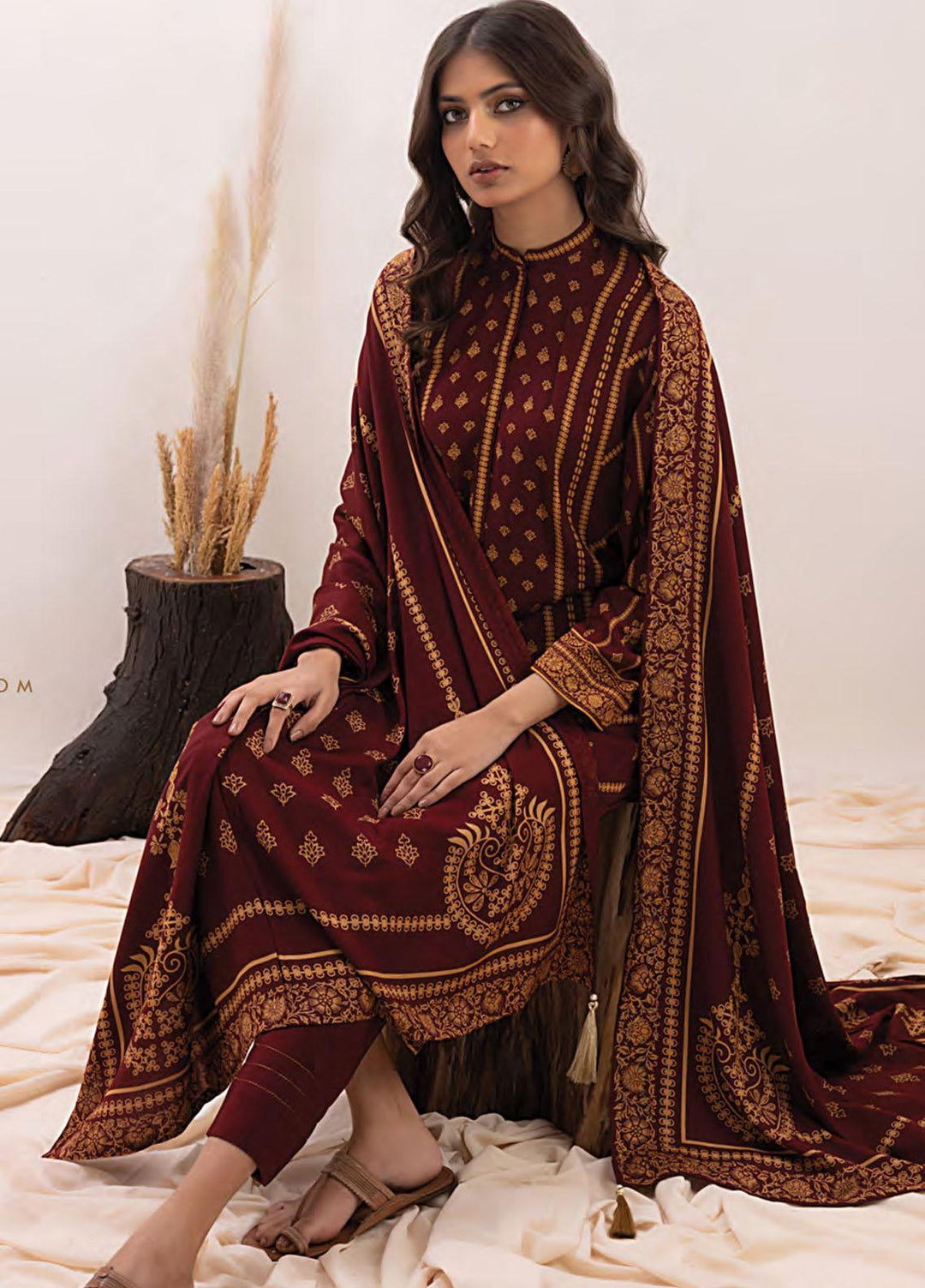 Lakhany Printed Pashmina Suits Unstitched 3 Piece LSM23PP LG-RM-0011-C - Winter Collection