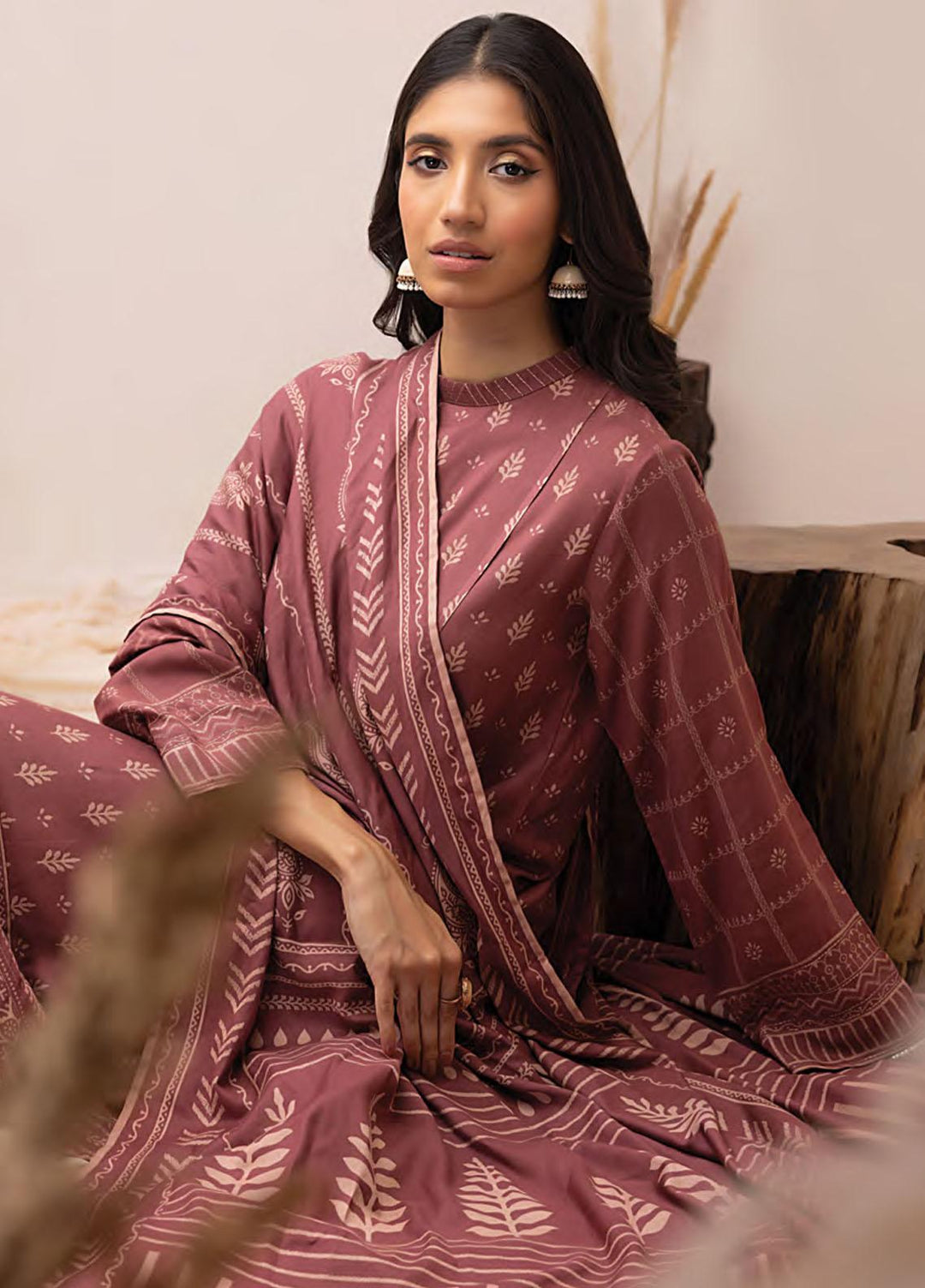 Lakhany Printed Pashmina Suits Unstitched 3 Piece LSM23PP LG-ZH-0093-A - Winter Collection