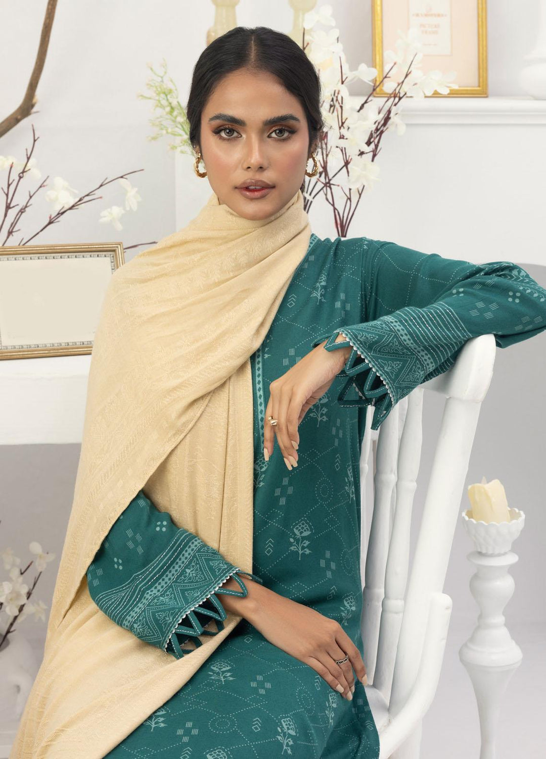 Lakhany Printed Pashmina Suits Unstitched 3 Piece LSM23PS LG-EA-0476-A - Winter Collection