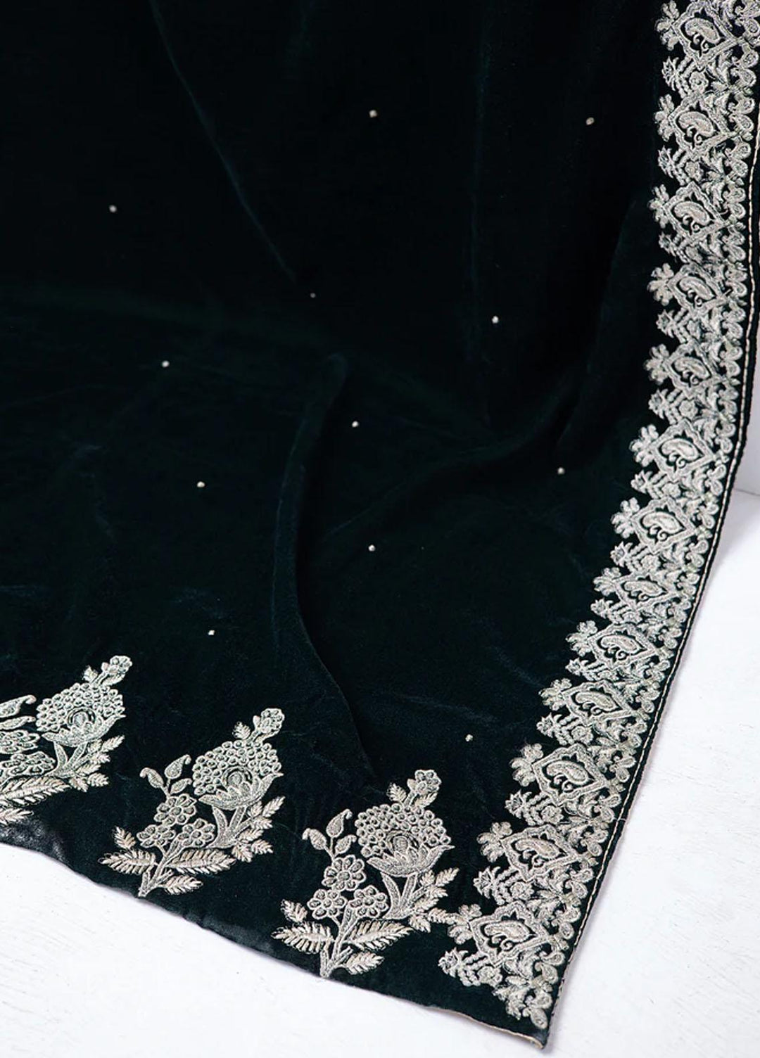 Lakhany Embroidered  Velvet  Shawls LSM22VS LSM-2892 - Velvet Shawls