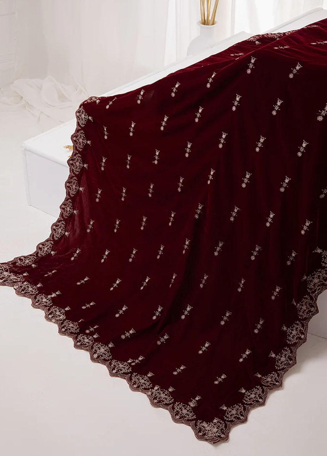 Lakhany Embroidered  Velvet  Shawls LSM22VS LSM-2895 - Velvet Shawls