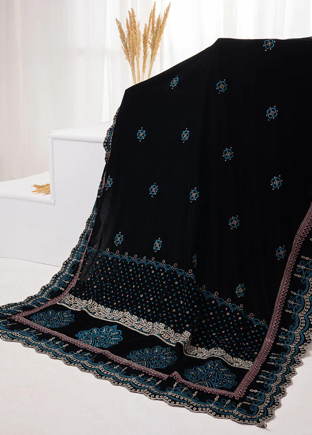 Lakhany Embroidered  Velvet  Shawls LSM22VS LSM-2902 - Velvet Shawls