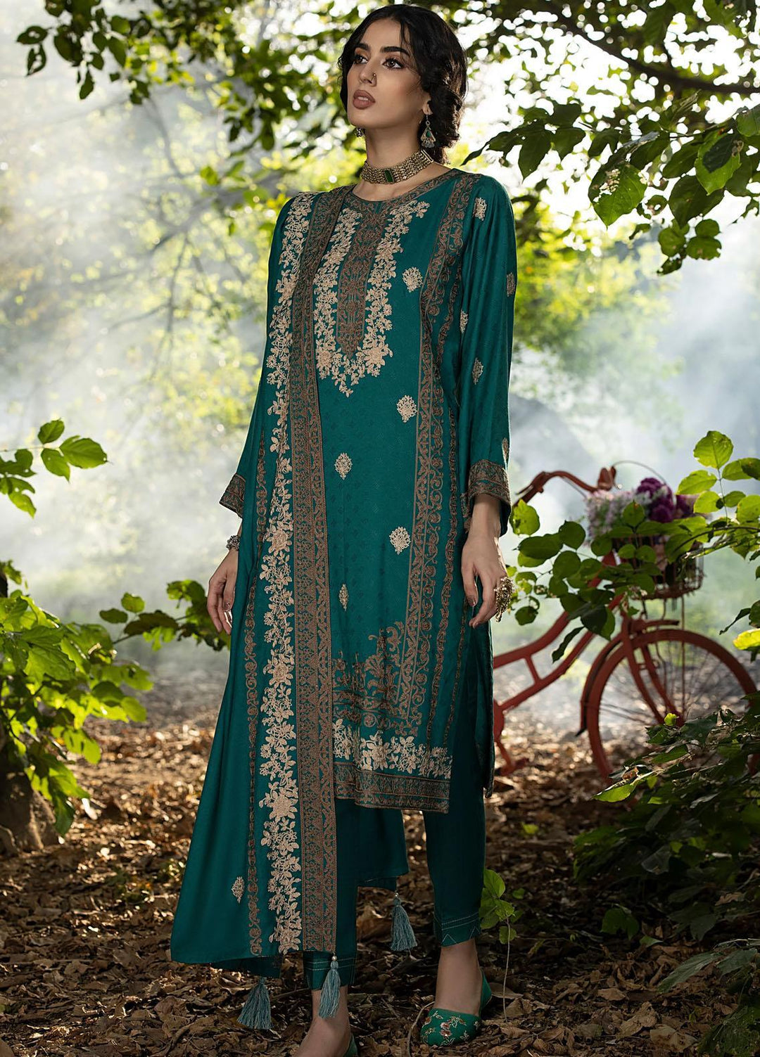 Lakhany Embroidered Cashmere Wool Suits Unstitched 3 Piece LSM23WE LG-IZ-0007 - Winter Collection