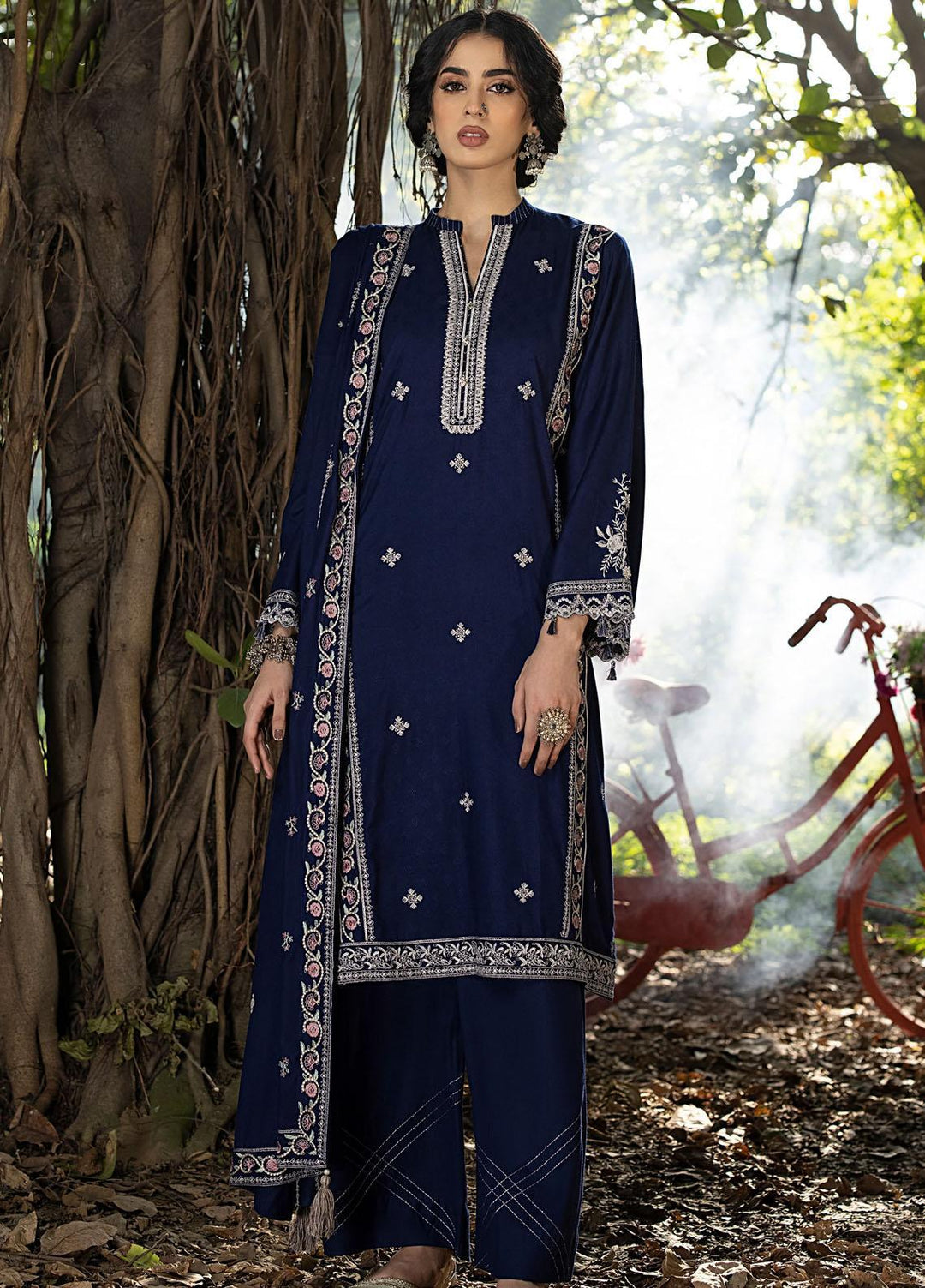 Lakhany Embroidered Cashmere Wool Suits Unstitched 3 Piece LSM23WE LG-IZ-0023 - Winter Collection